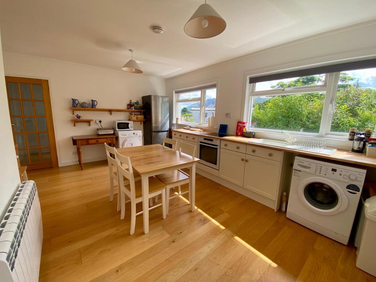 אריסייג The Sheiling Holiday Home With Gorgeous Views Over The Isles מראה חיצוני תמונה